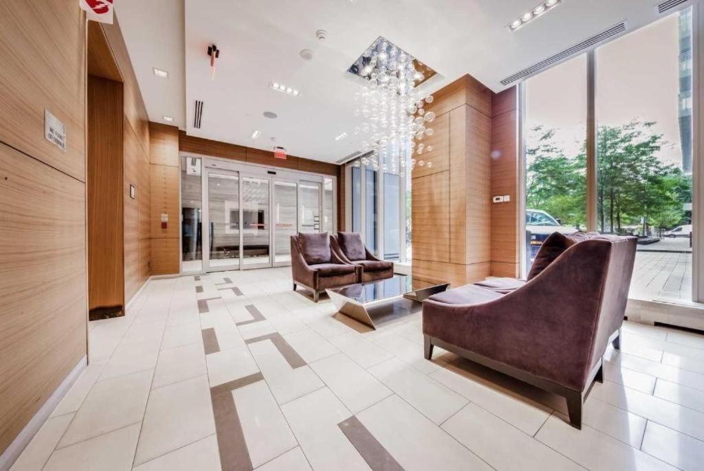 Metropolis Loft - Cn Tower Apartment Toronto Luaran gambar