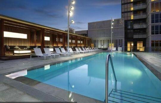 Metropolis Loft - Cn Tower Apartment Toronto Luaran gambar